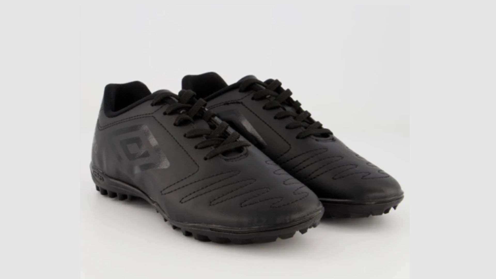 Chuteira Umbro Class Society Preta