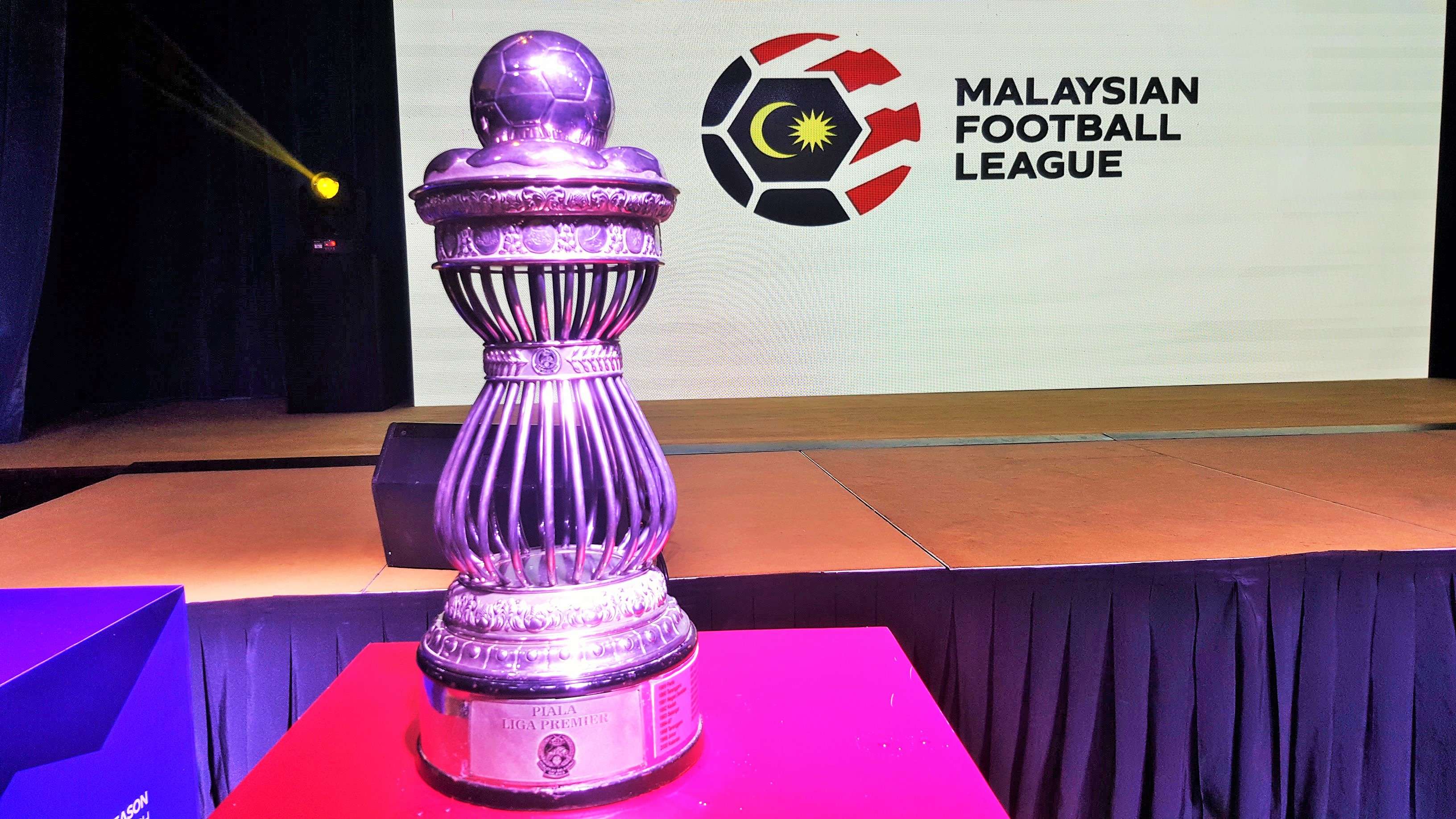 Malaysia Premier League trophy, 17012019
