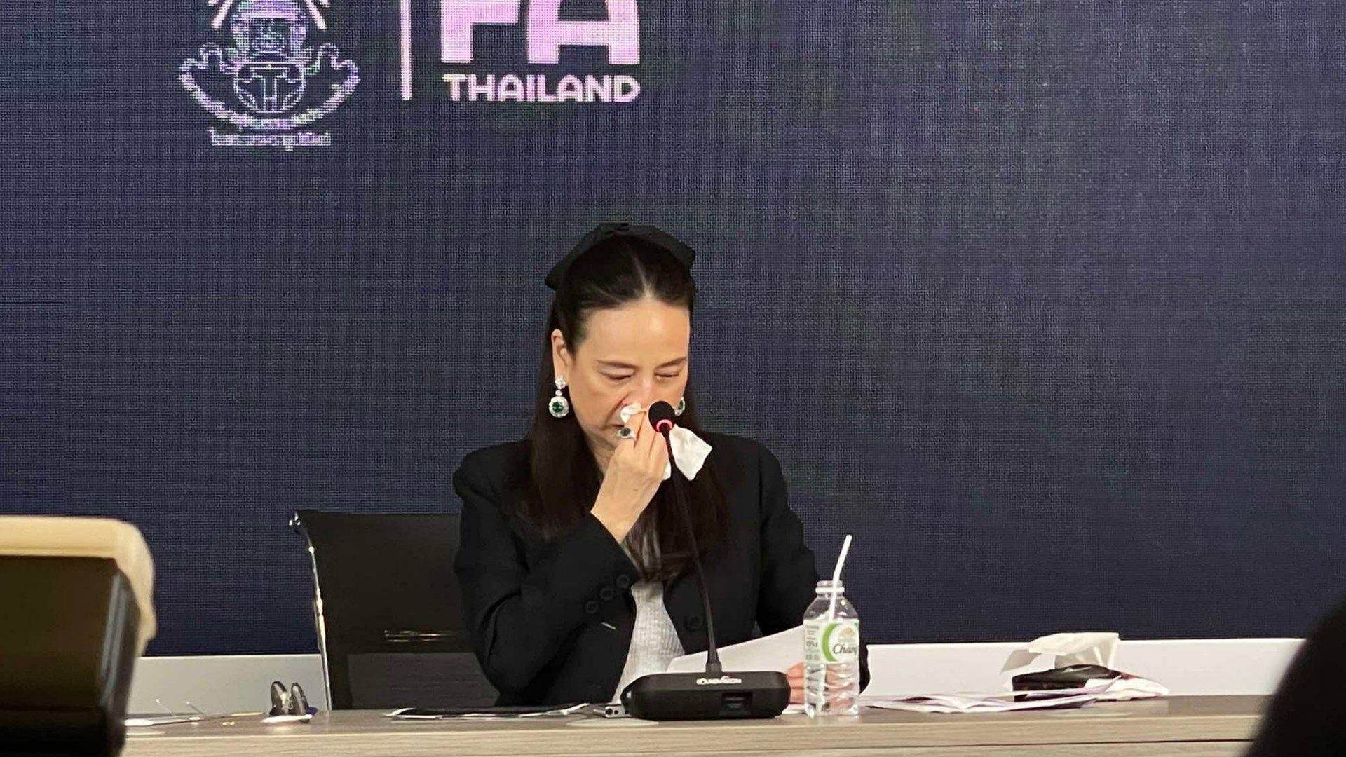 นวลพรรณ ล่ำซำ