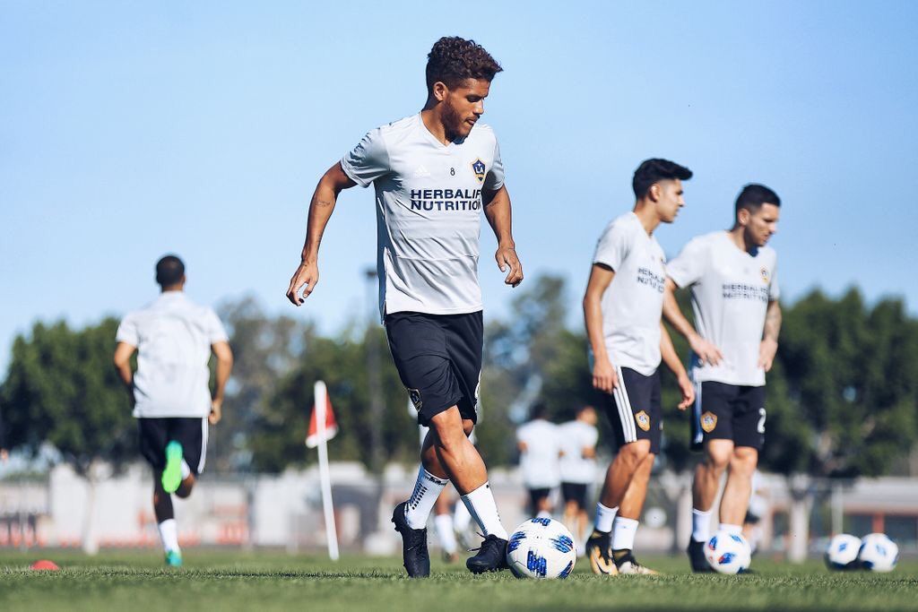 Jonathan Dos Santos Galaxy