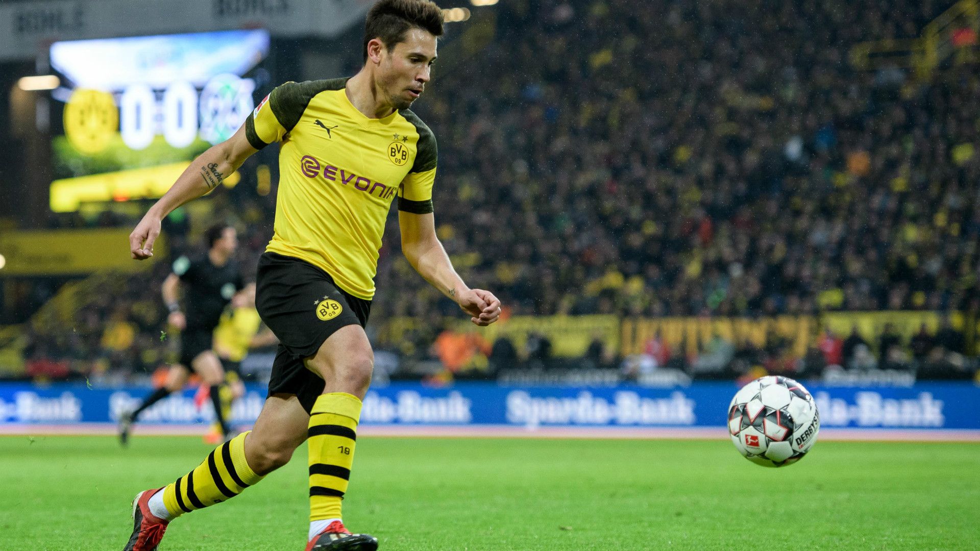 RAPHAEL GUERREIRO BORUSSIA DORTMUND