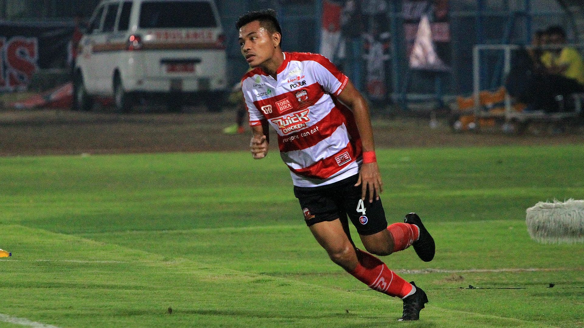 Asep Berlian - Madura United
