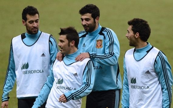 David Villa, Sergio Busquets, Raul Albiol, Spain training session