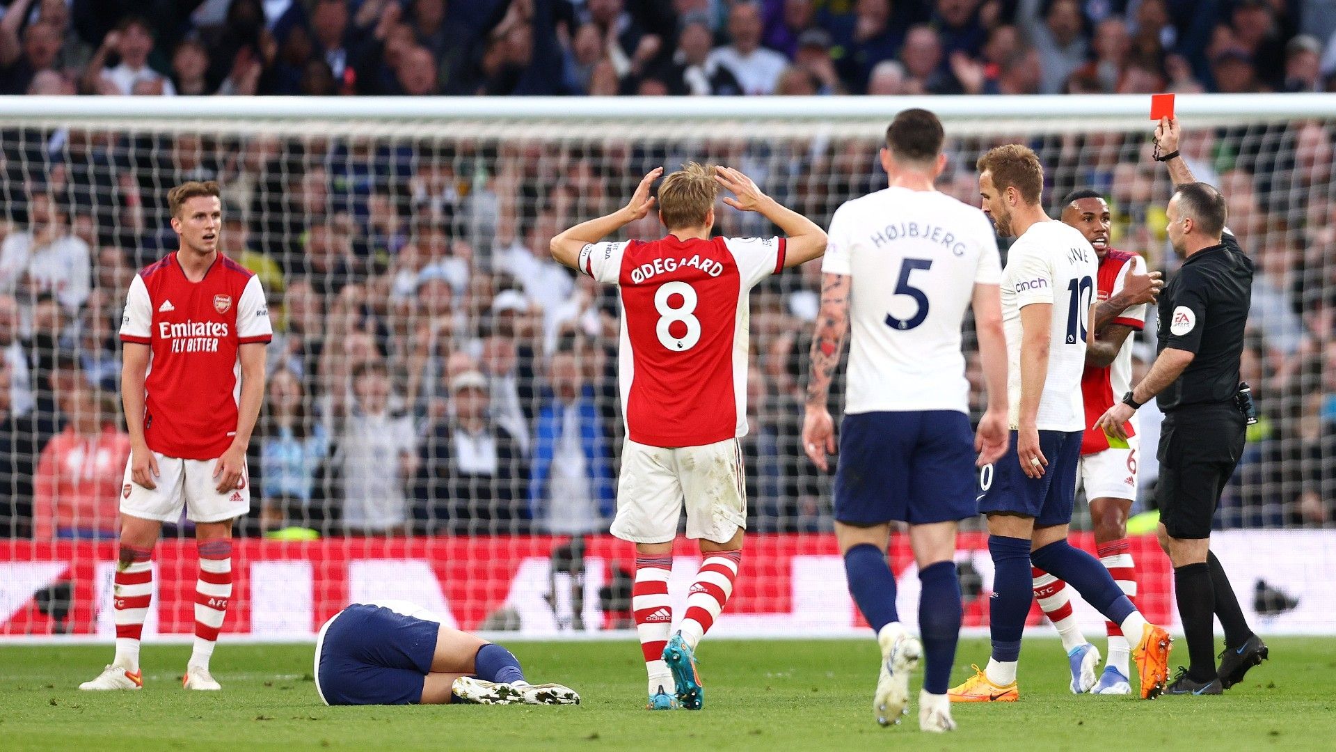 Rob Holding red card Arsenal Tottenham
