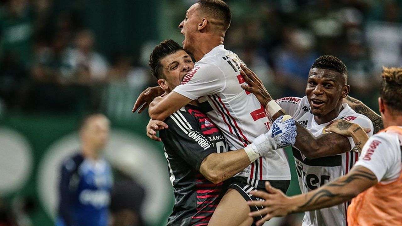 Tiago Volpi Antony São Paulo Palmeiras Paulista semifinal 07042019