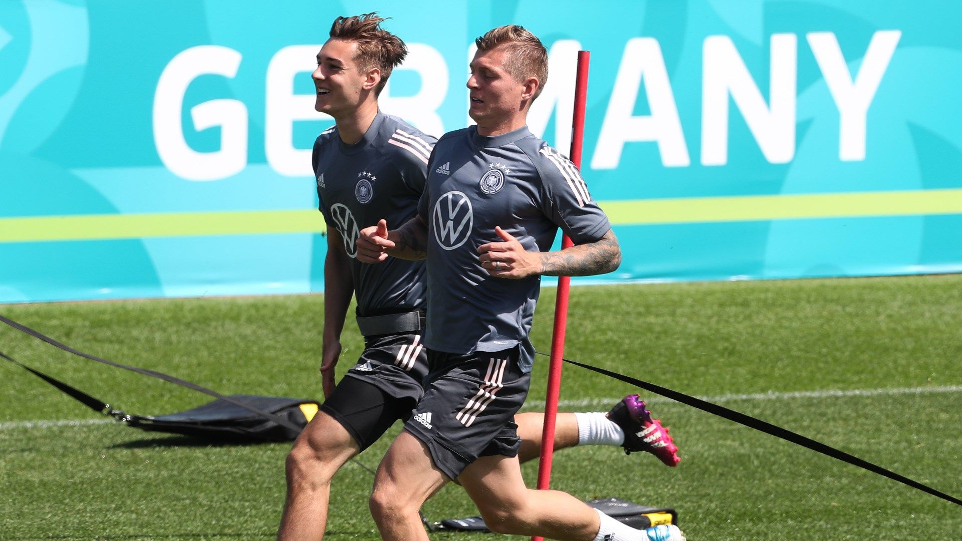 Florian Neuhaus Toni Kroos Germany 2021