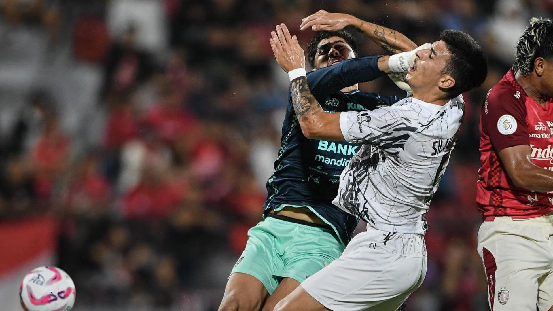 Bali United vs Borneo FC 25052024