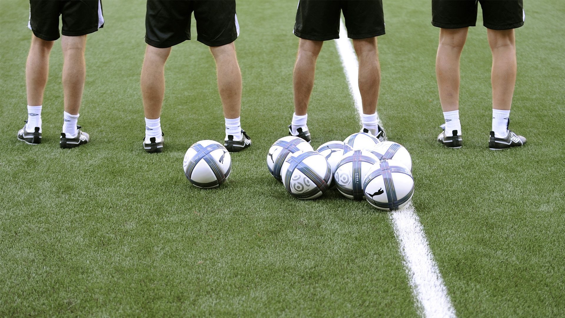 Artificial Grass Soccer Cleats 