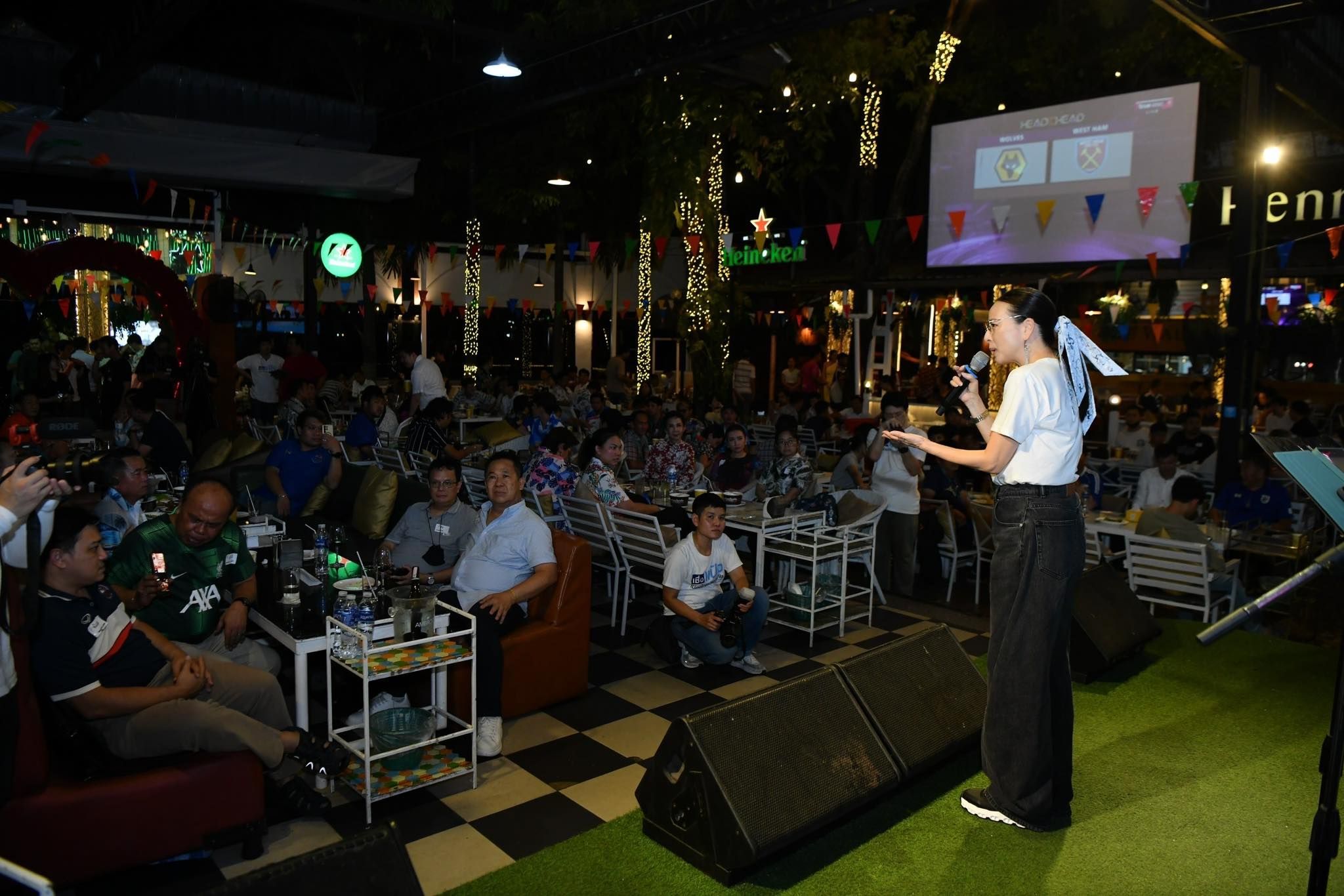 นวลพรรณ ล่ำซำ