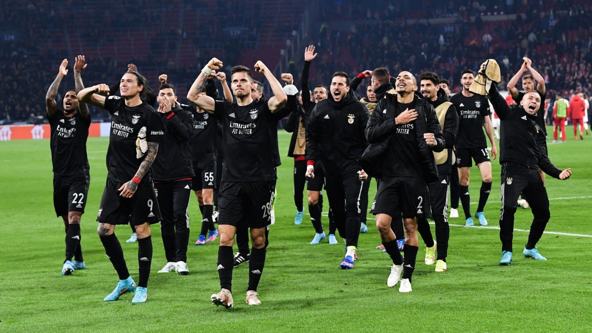 Benfica celebrate 2021-22