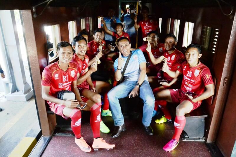 Launching Tim Persis Solo