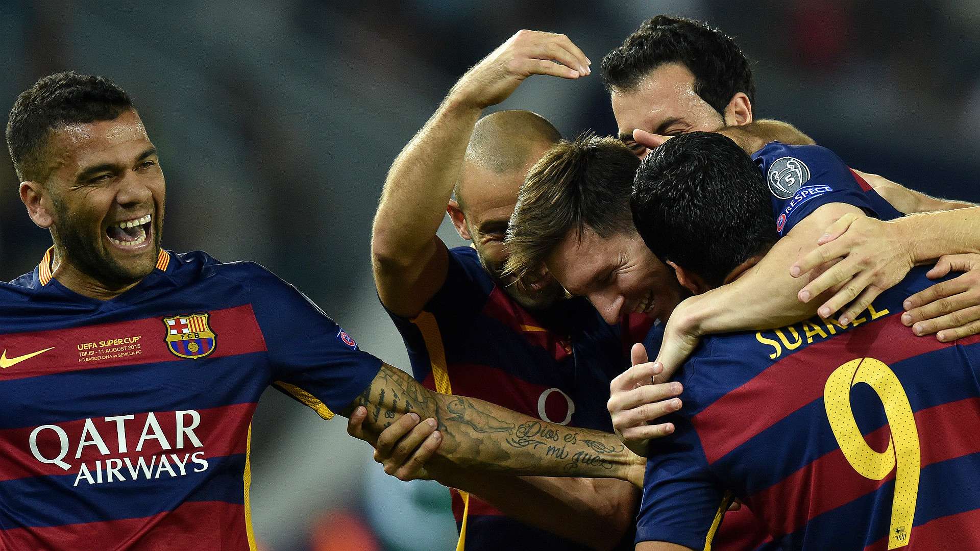Dani Alves Lionel Messi Luis Suarez Busquets Mascherano Barcelona Sevilla Supercup 11082015