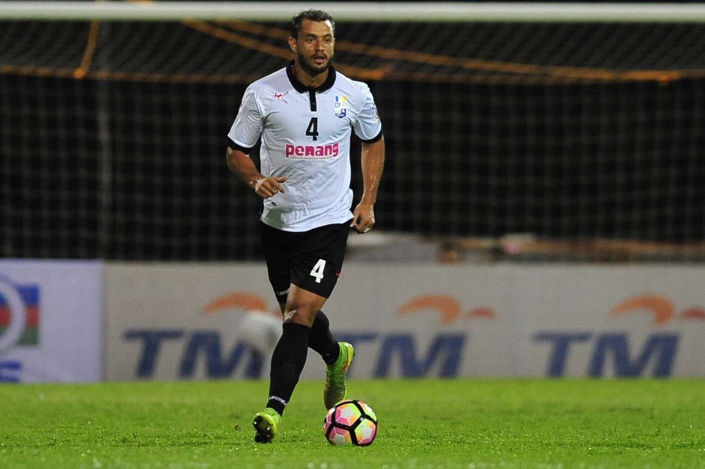 Pulau Pinang's Reinaldo Lobo playing against Selangor 21/1/2017
