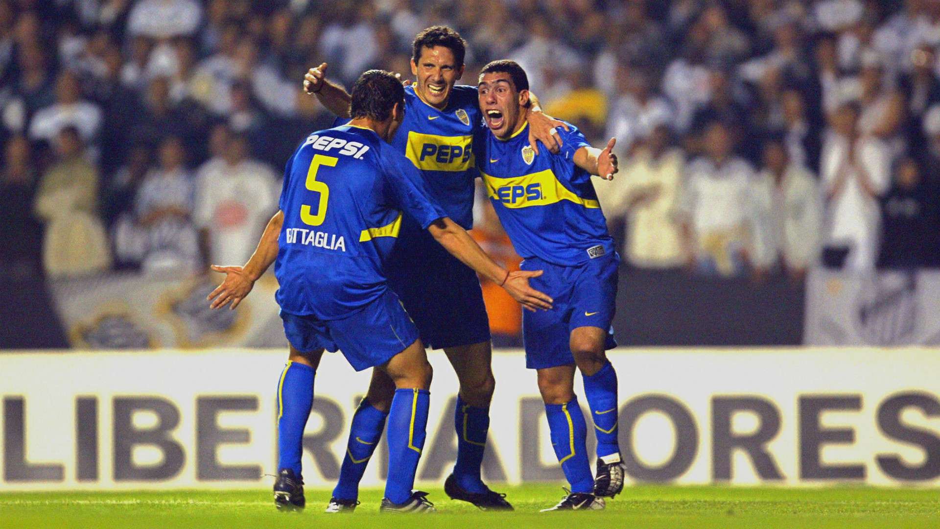 Carlos Tevez Diego Cagna Sebastian Battaglia Boca Santos Final Copa Libertadores 2003