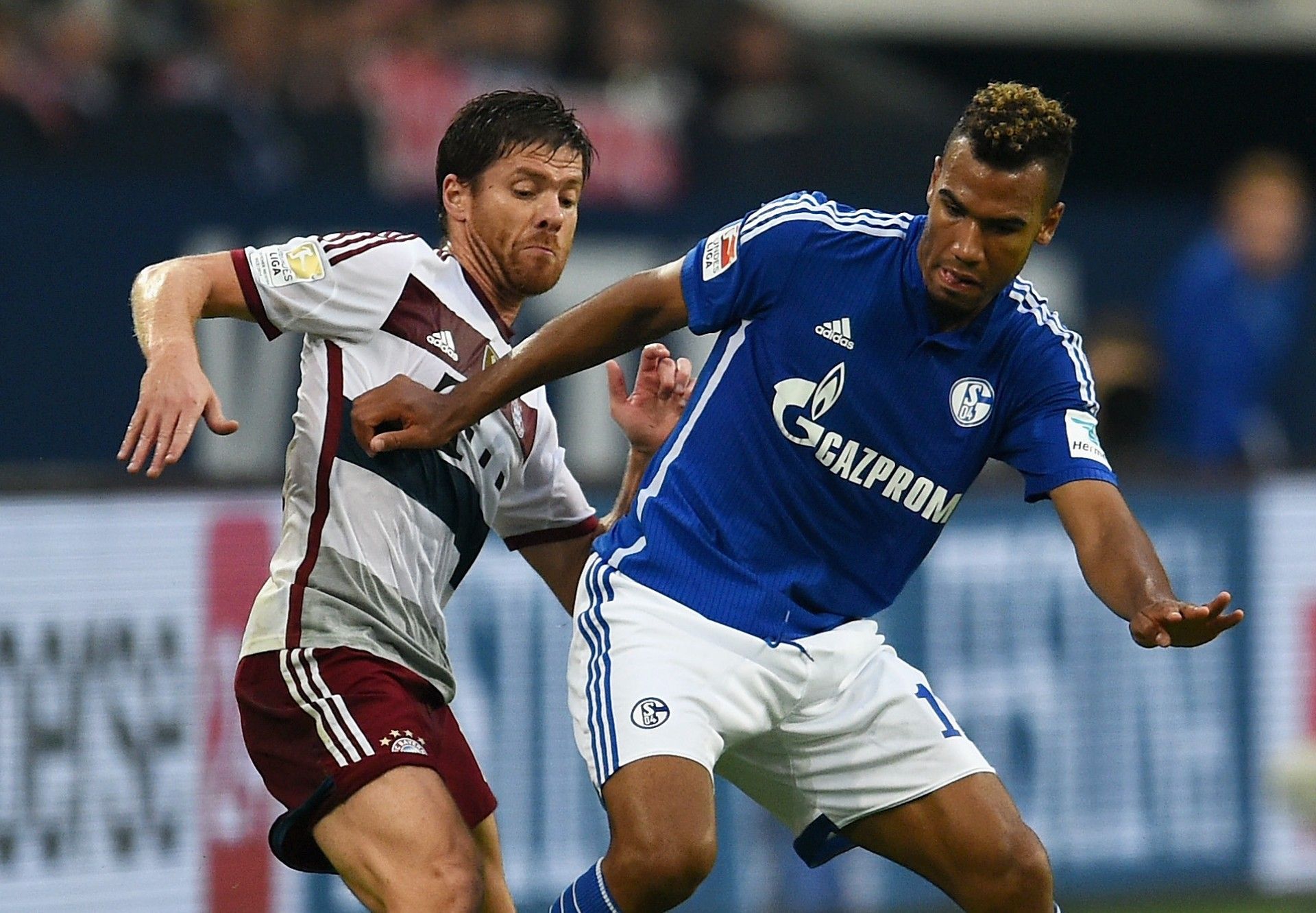 XABI ALONSO MAXIM CHOUPO-MOTING SCHALKE BAYERN BUNDESLIGA 08302014