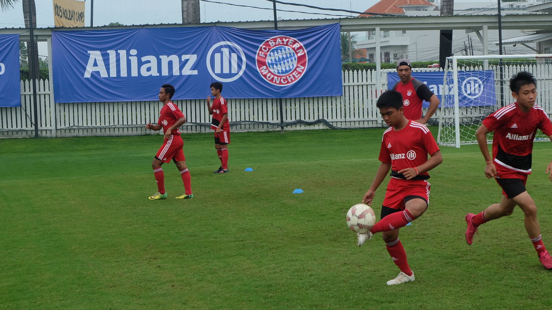 Allianz Junior Football Camp 2016