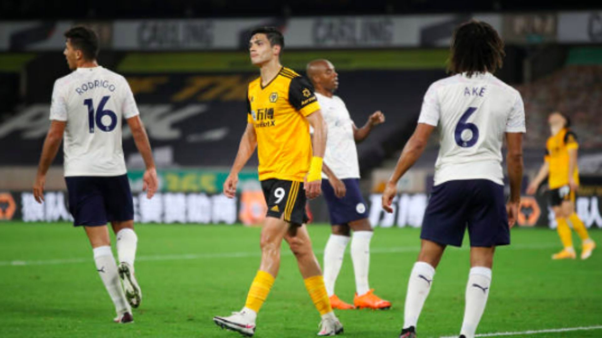 Raúl Jiménez Wolves - Manchester City