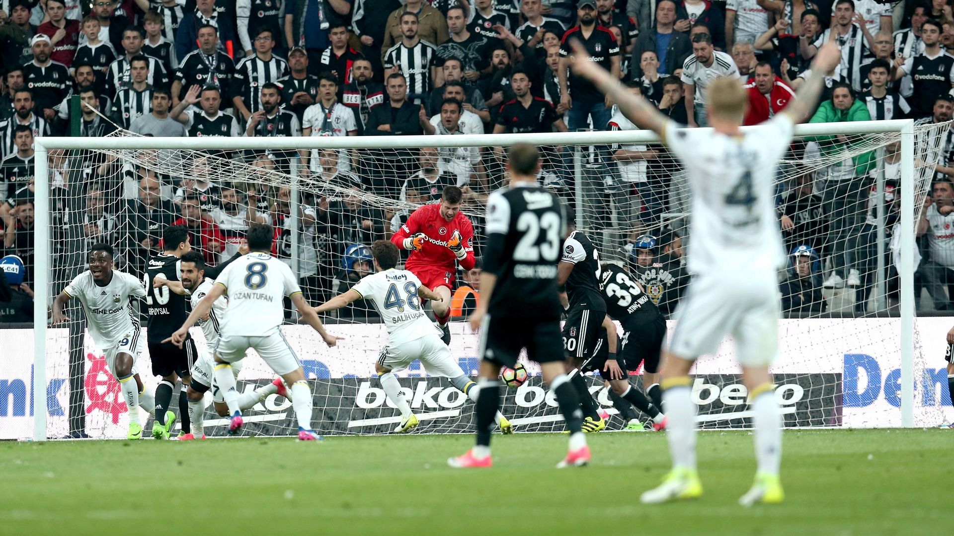 Besiktas Fenerbahce STSL 05072017