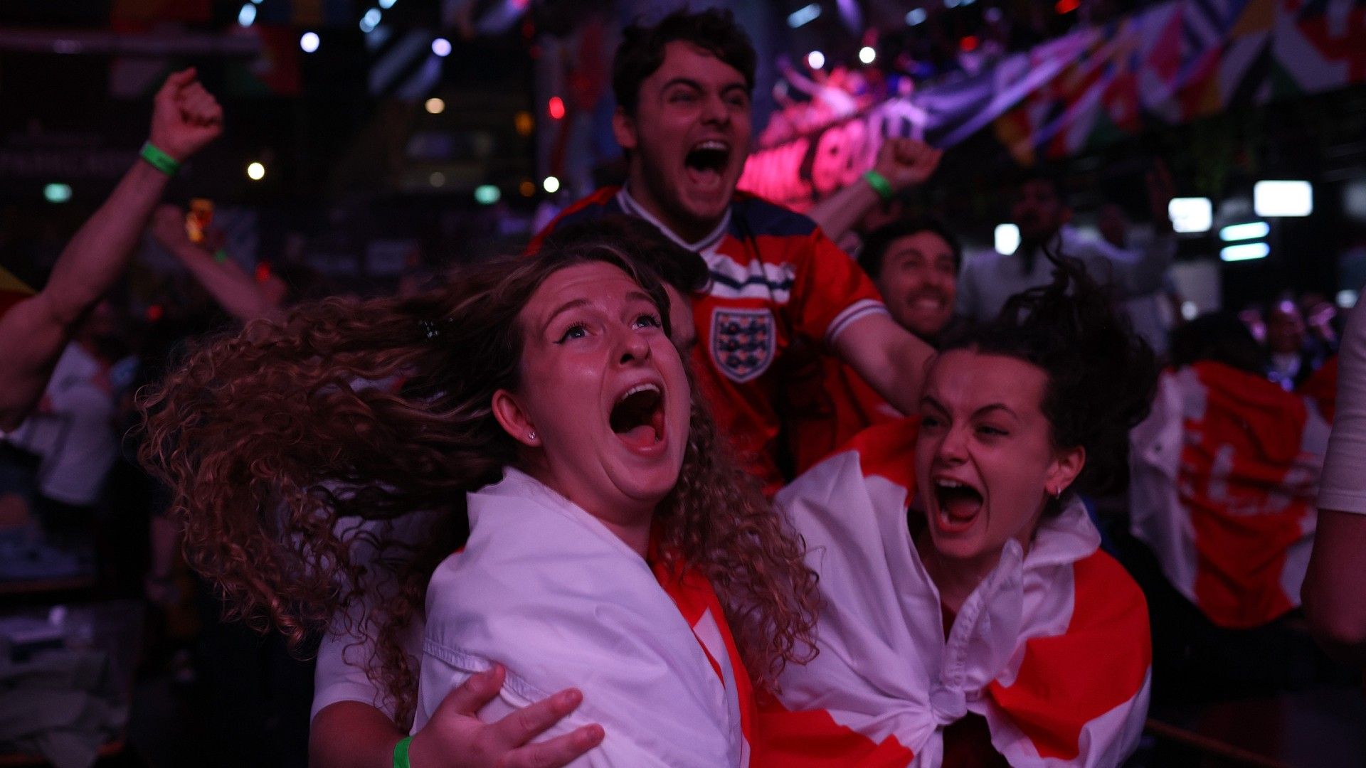 England fans Euro 2020