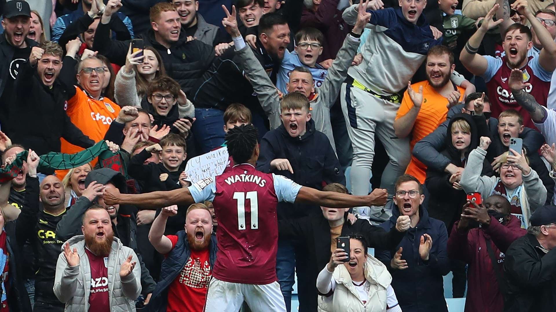 Ollie Watkins Aston Villa celebrate 2022-23