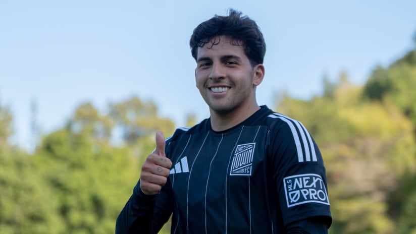 WATCH: San Jose Earthquakes star Hernán López scores spectacular half-line goal In MLS NEXT Pro | Goal.com United Arab Emirates