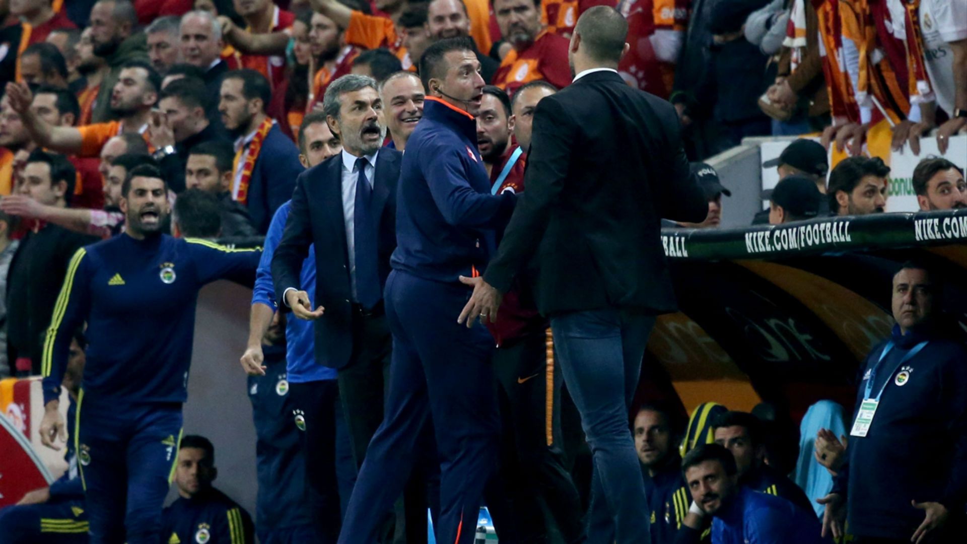 Aykut Kocaman Igor Tudor Galatasaray Fenerbahce 10222017