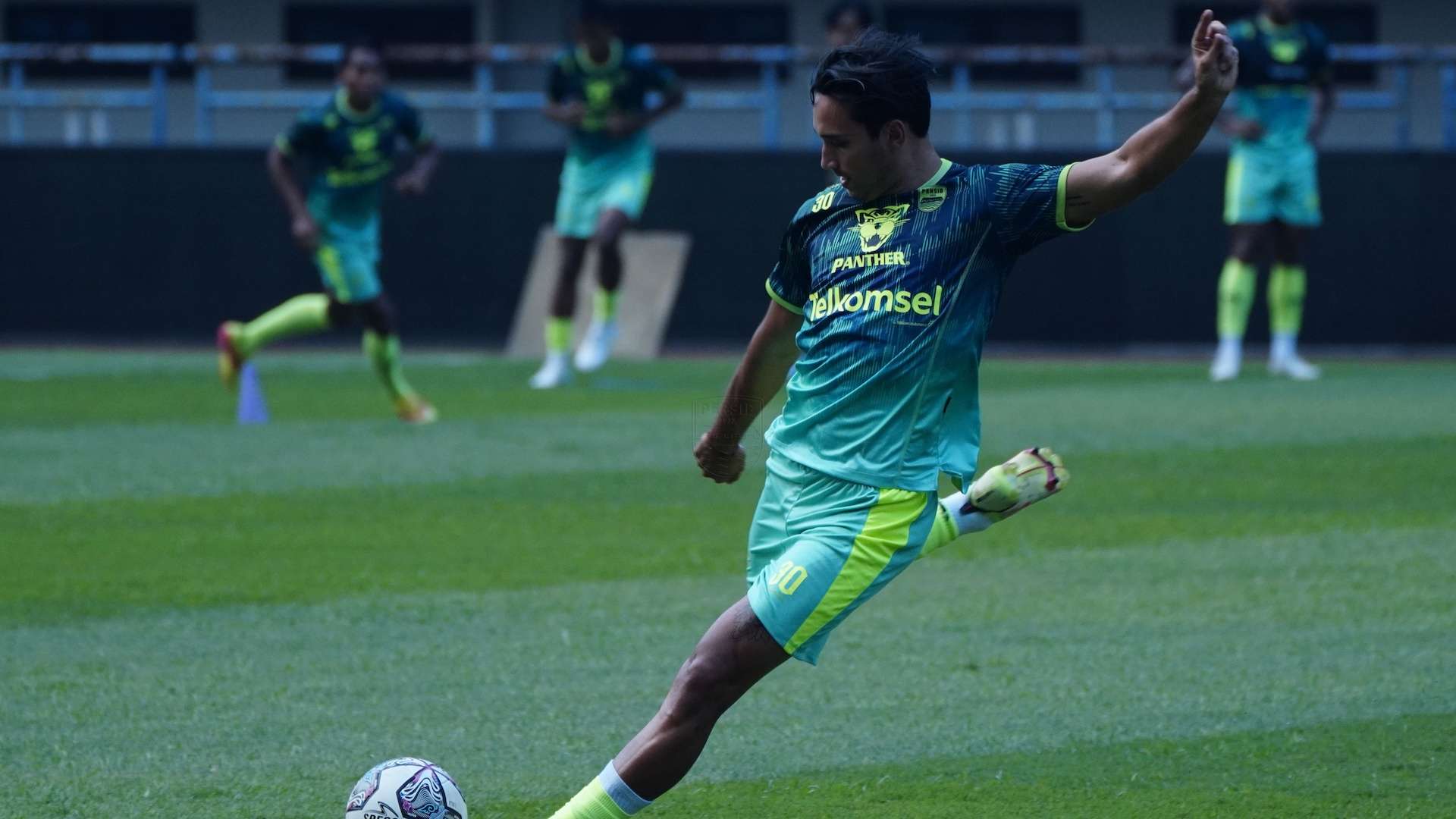 Ezra Walian - Persib Bandung