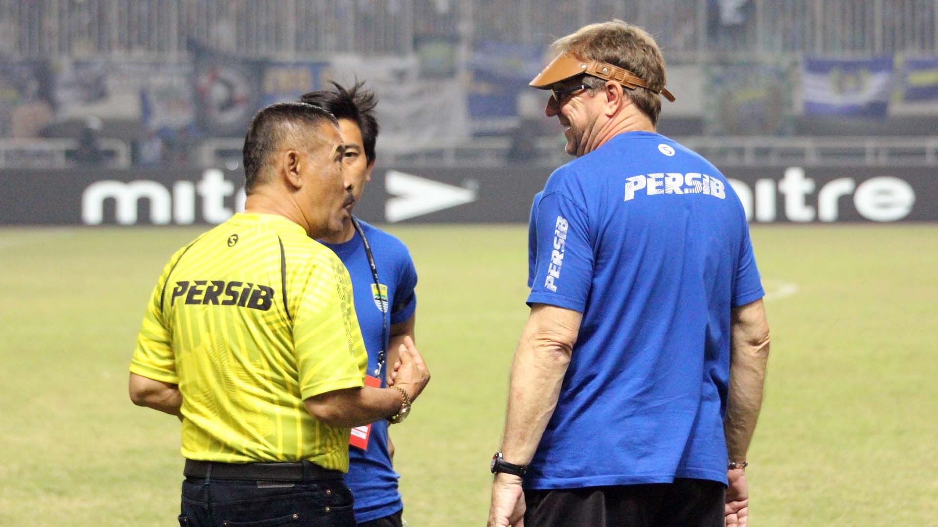 Robert Rene Alberts & Umuh Muchtar - Persib Bandung