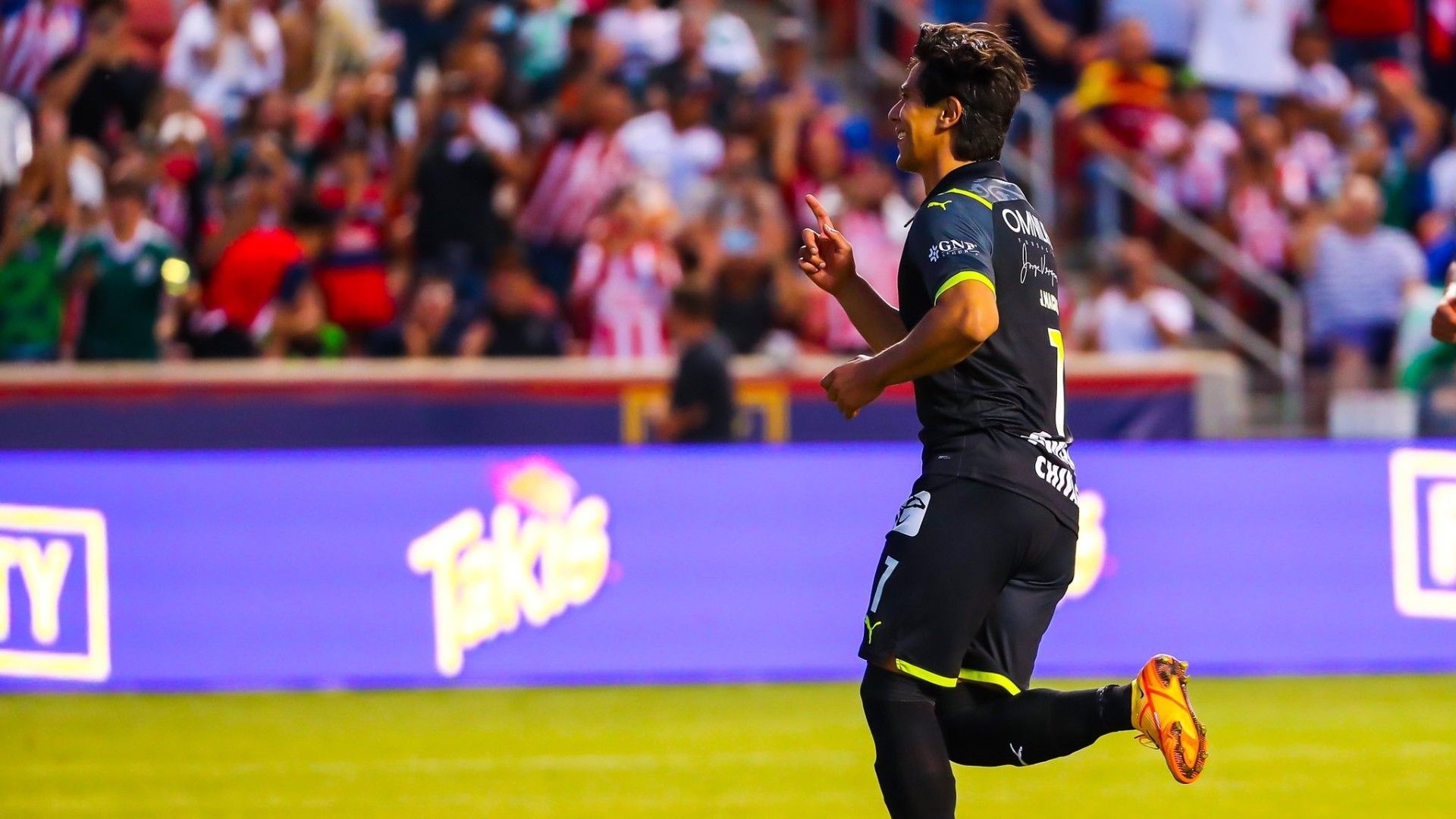 José Juan Macías Chivas Amistoso Apertura 2022
