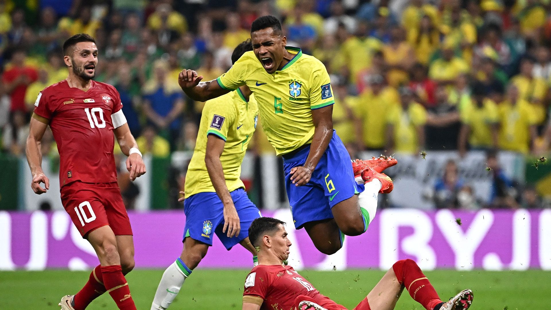 Alex Sandro Brazil Serbia 2022 World Cup