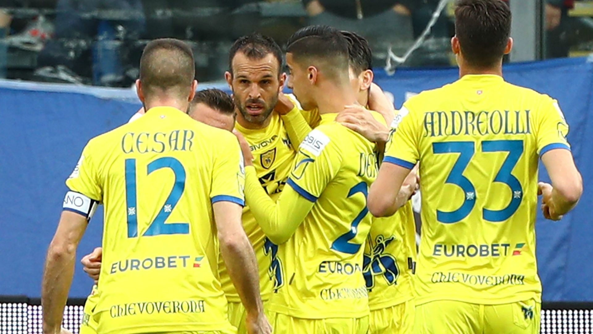 Chievo celebrating Serie A