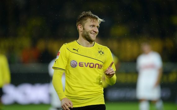 Auf den Platz wird er erst im Sommer zurückkehren, neben dem Platz sorgte er für positive Schlagzeilen: Dortmunds Jakub Blaszczykowski
