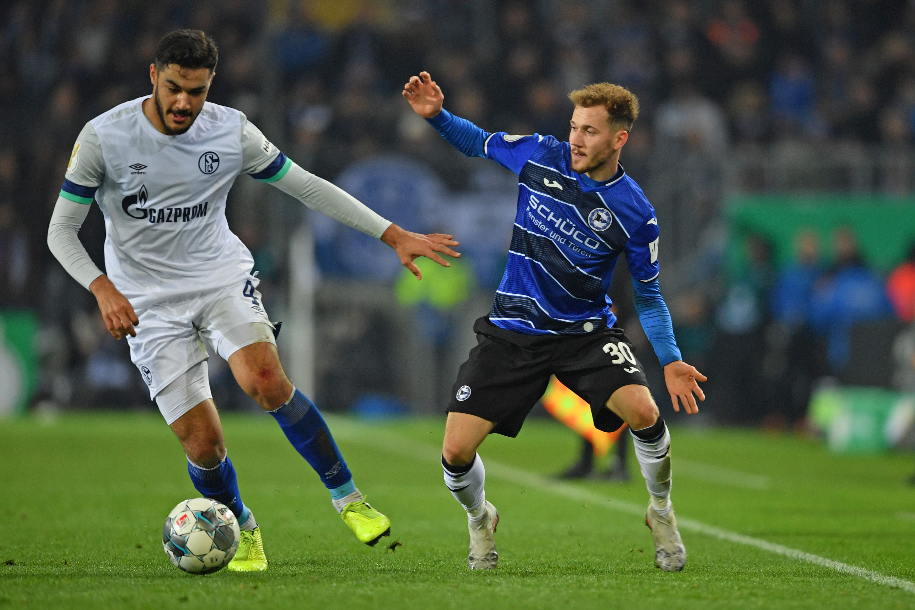 Ozan Kabak, Arminia Bielefeld v Schalke 04 10292019