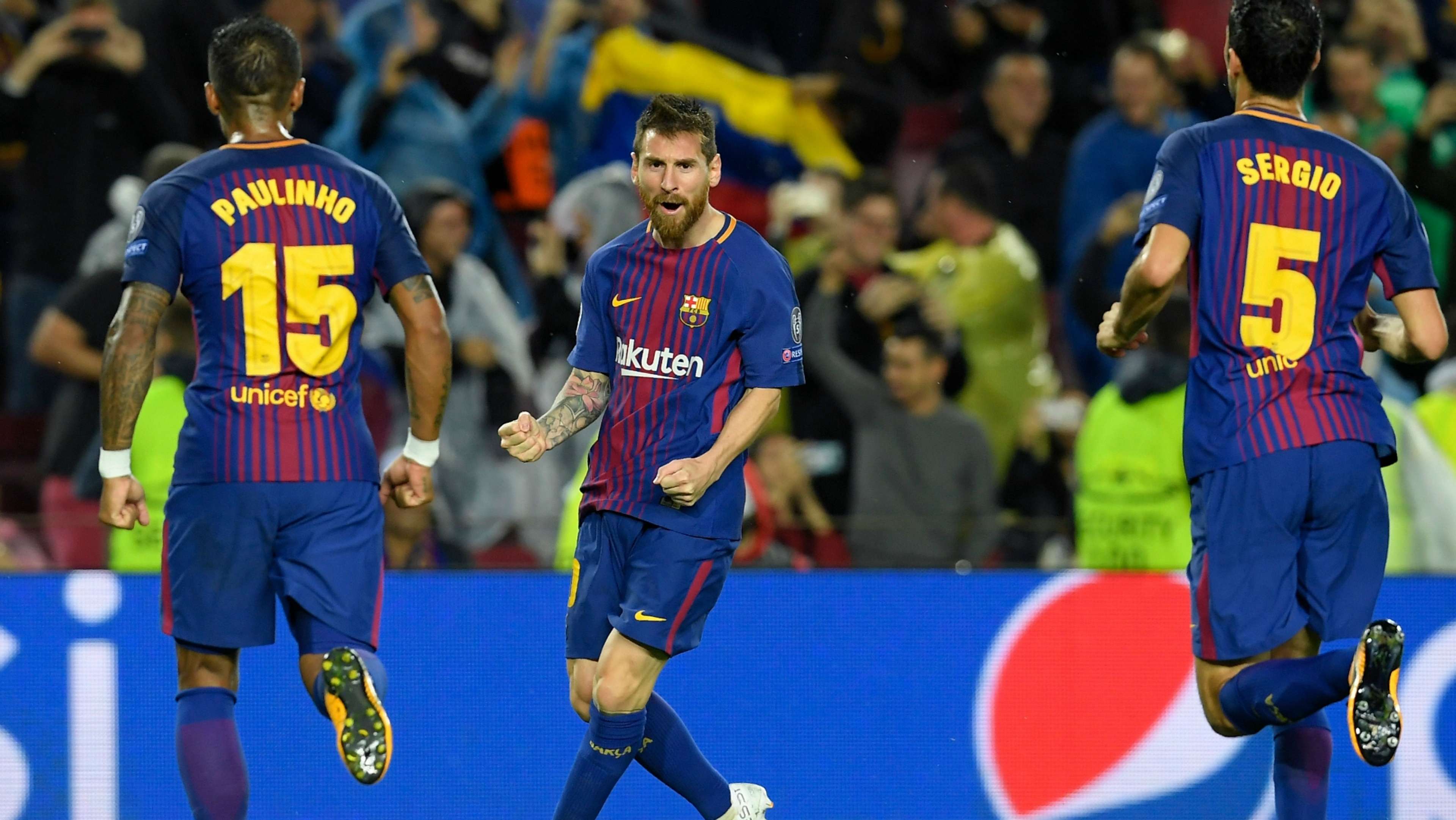 Lionel Messi Paulinho Sergio Busquets Barcelona