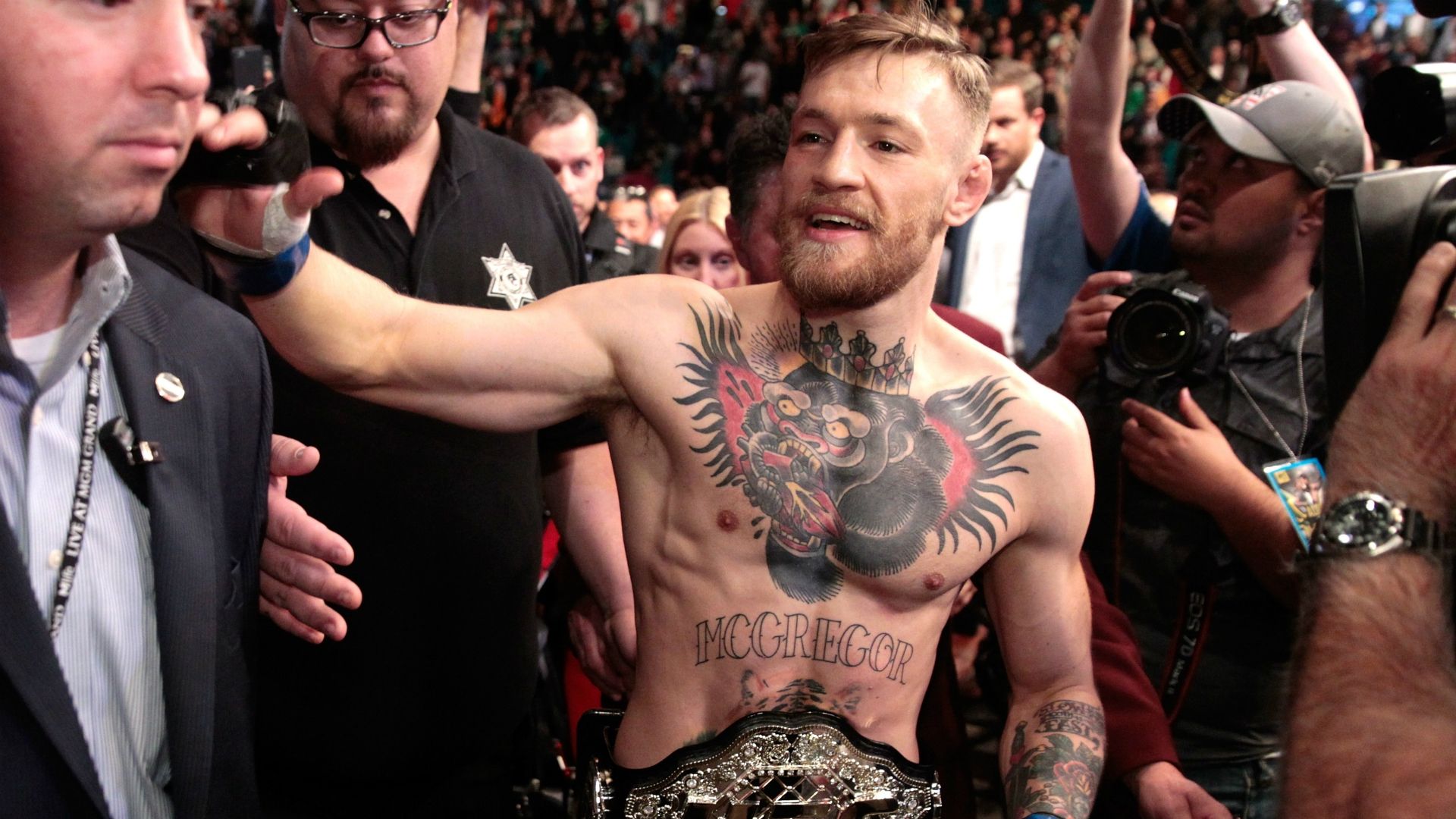 Conor McGregor winning at UFC 194