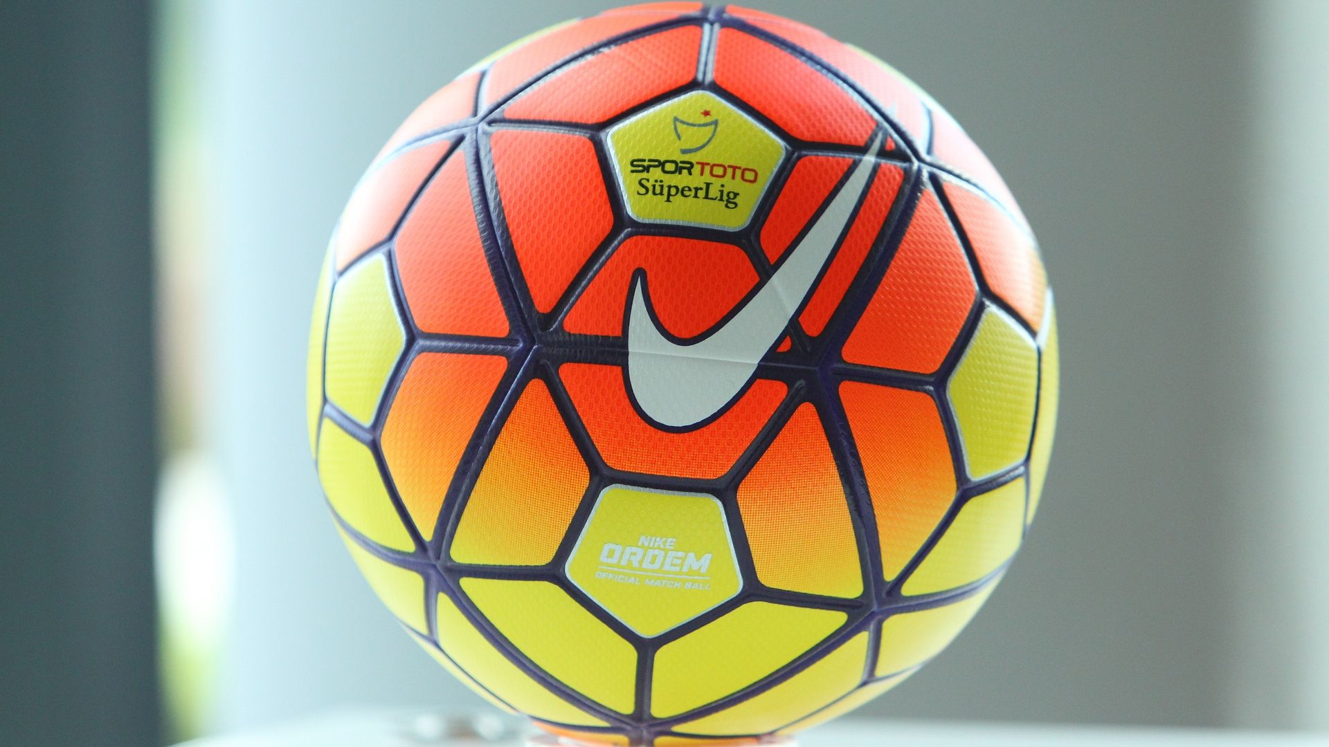 Spor Toto Super Lig winter ball 2016/17