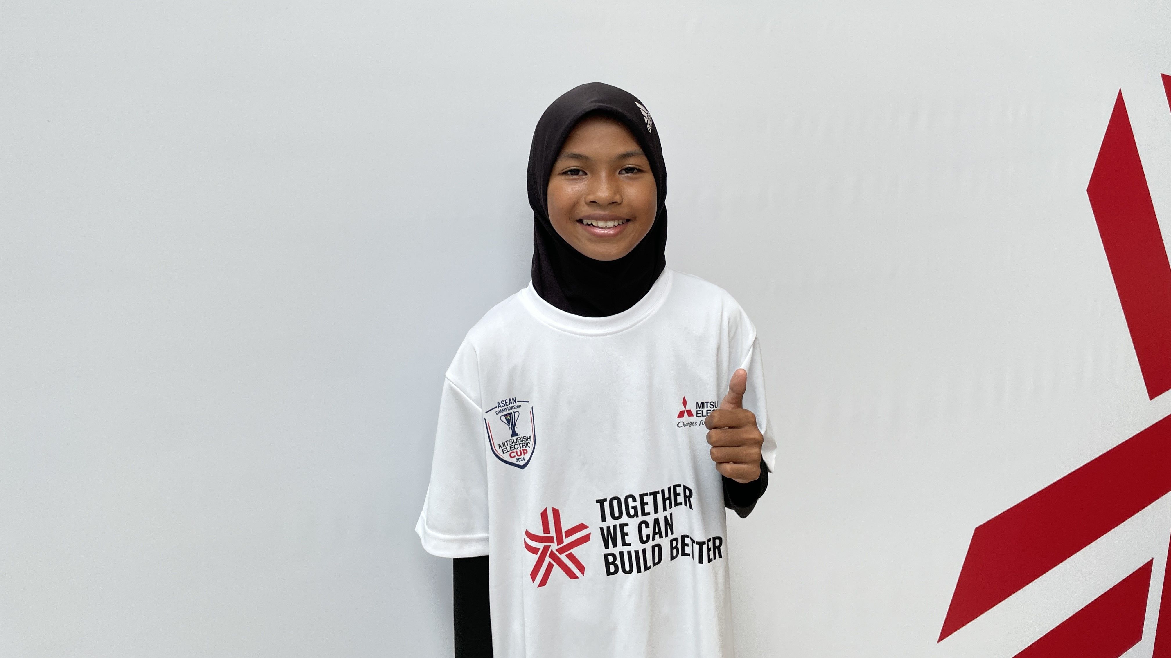 Mitsubishi Electric football clinic MY - Dhaniyah Sofea