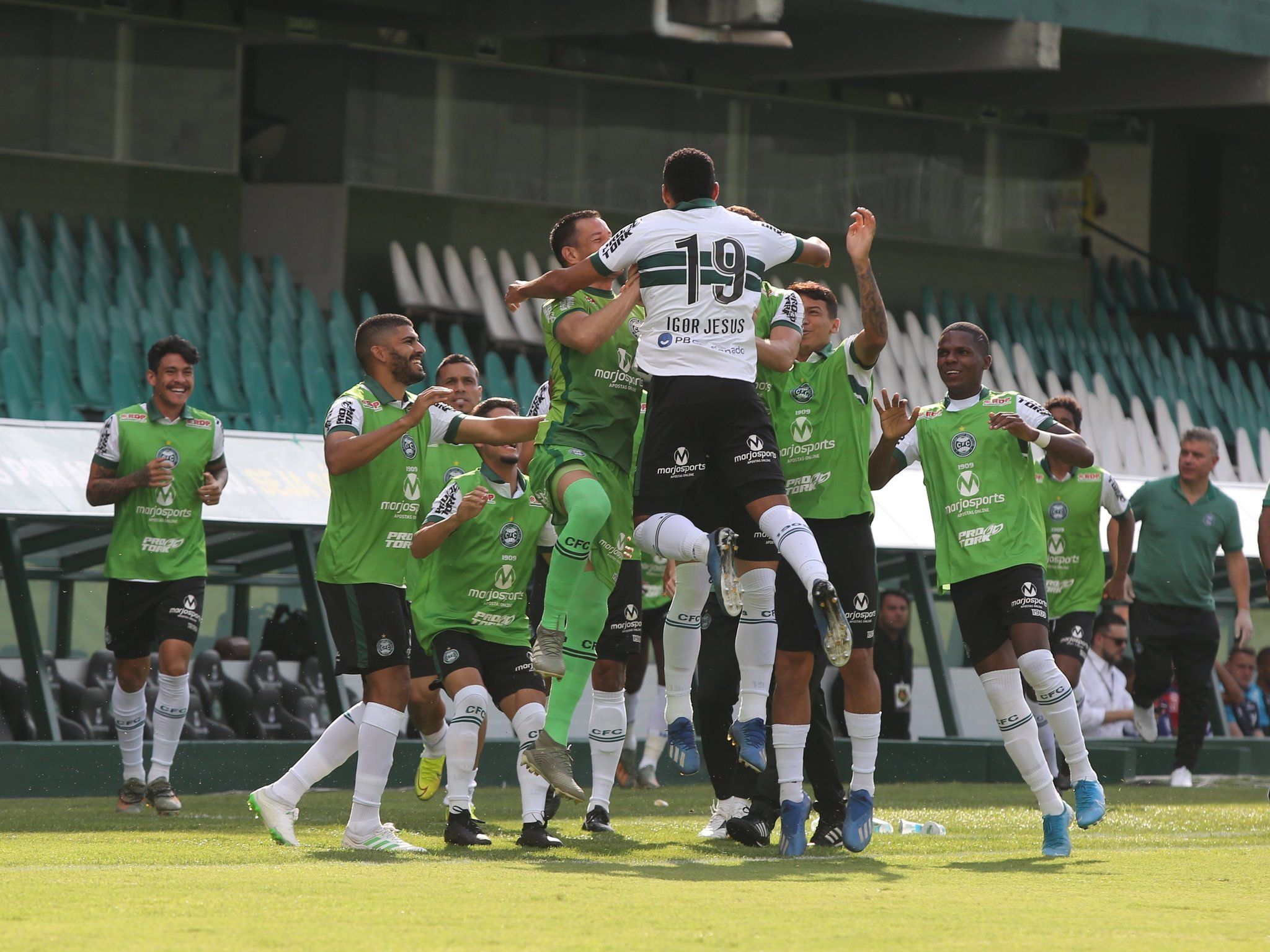 Igor Jesus Coritiba x Athletico-PR 150320
