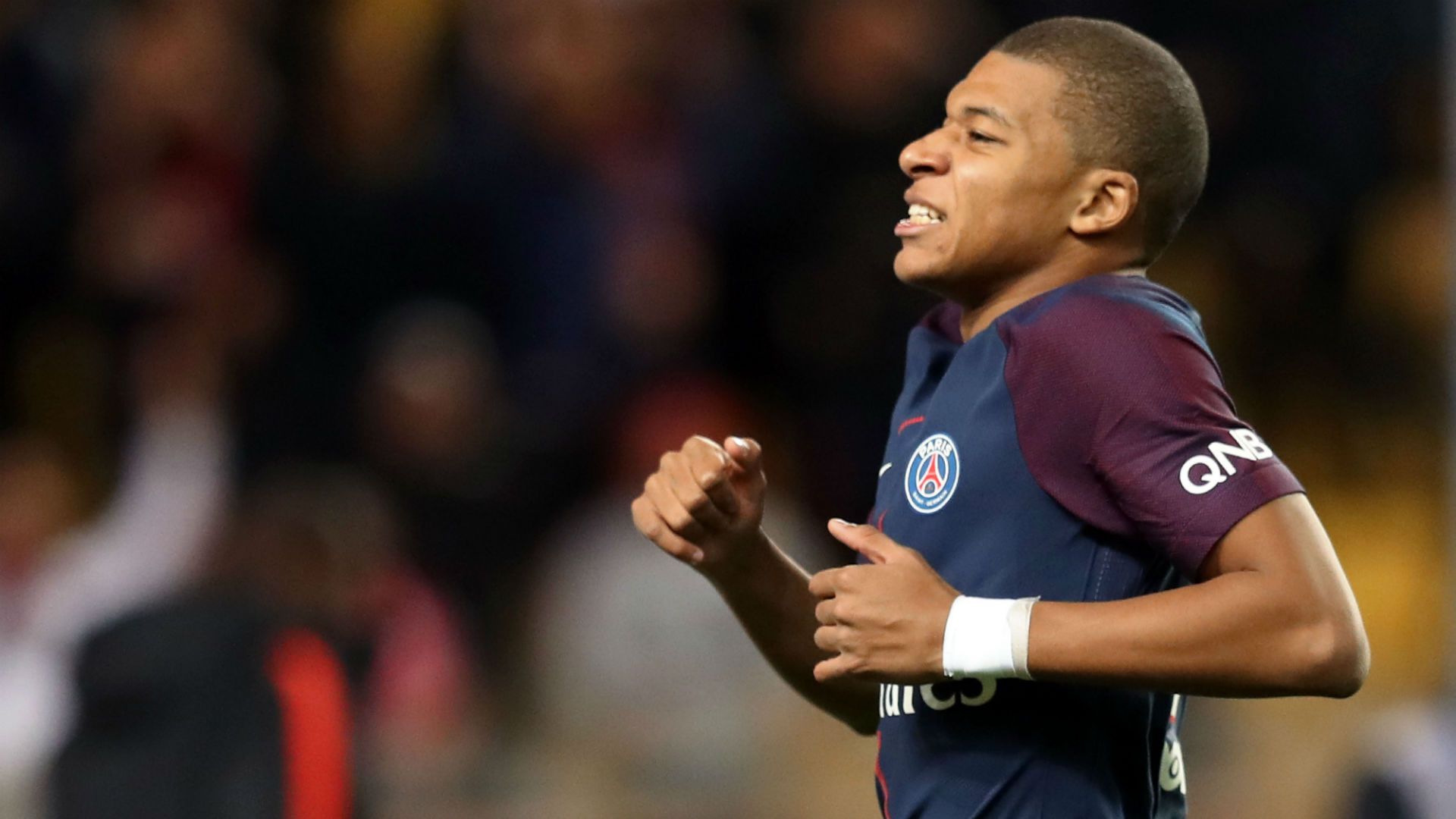 Kylian Mbappe Monaco PSG Ligue 1 26112017.jpg