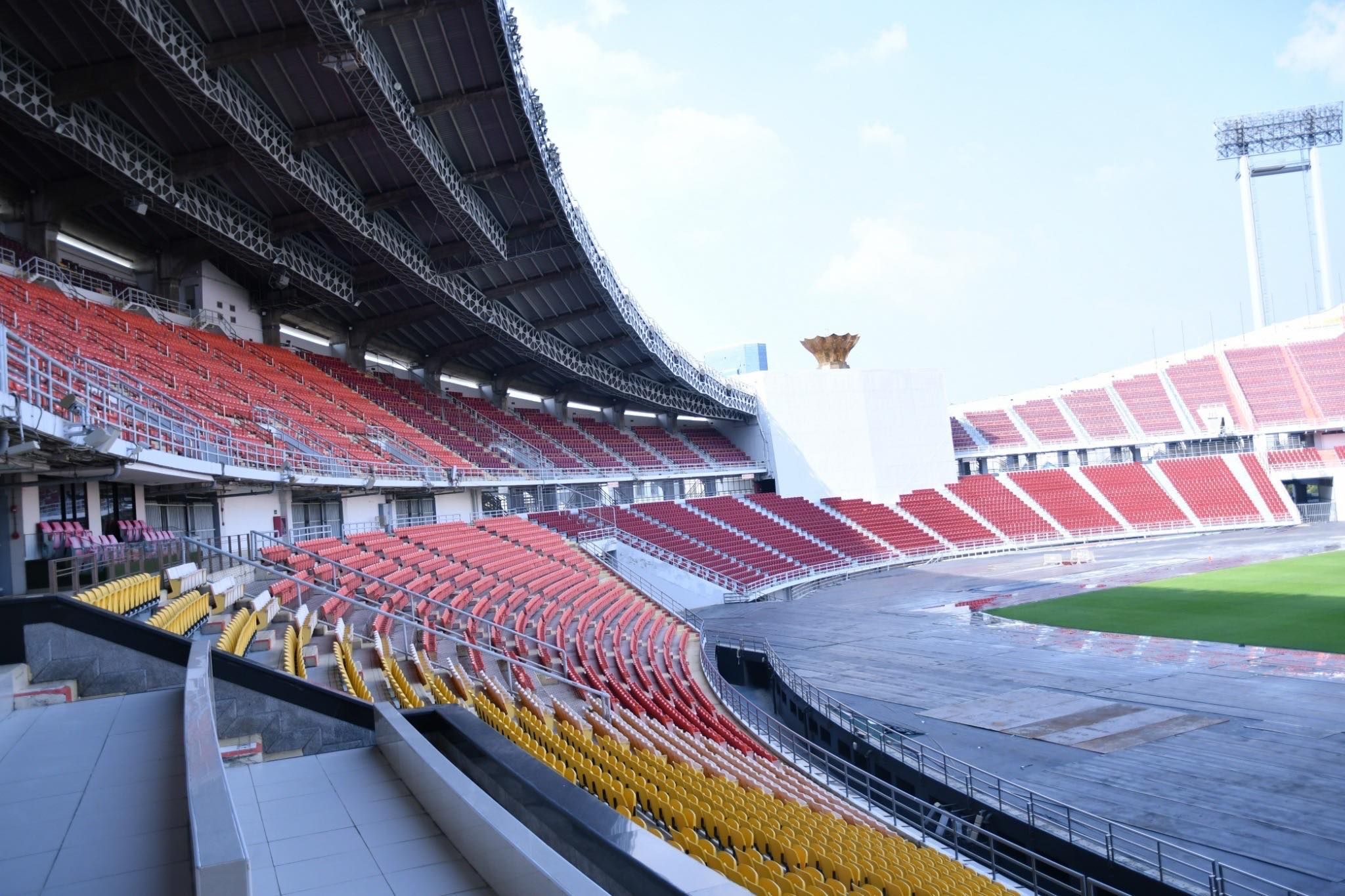 นวลพรรณ ล่ำซำ