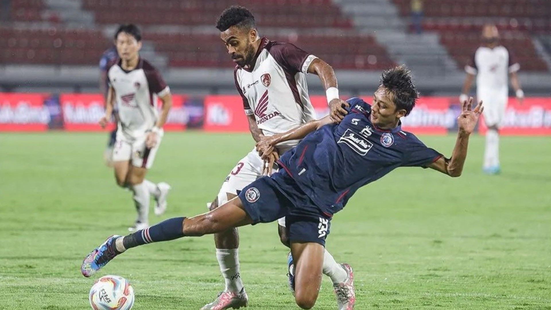 Arema FC vs PSM Makassar 25042024