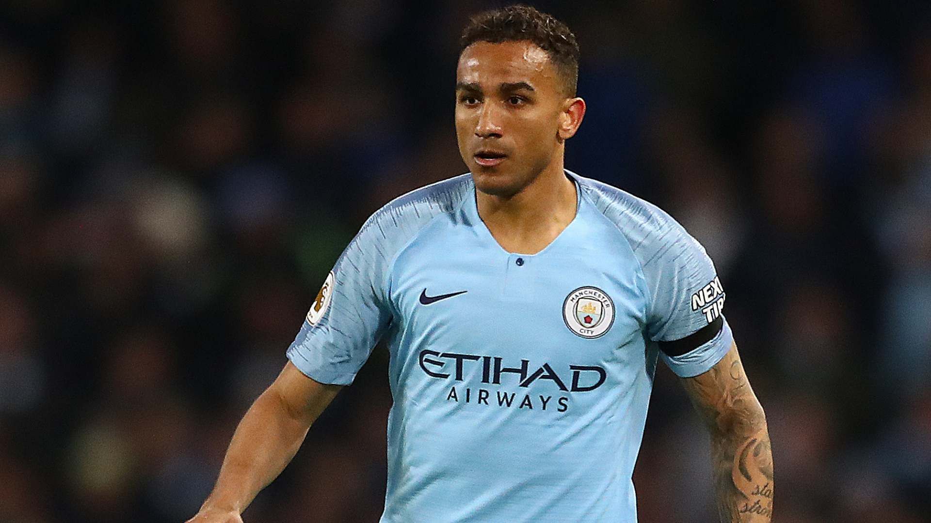 2019-04-30-manchester-city-danilo