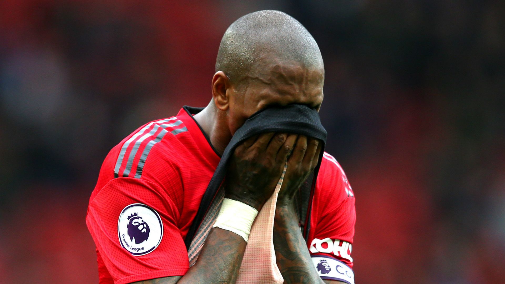 Ashley Young Manchester United 2018-19