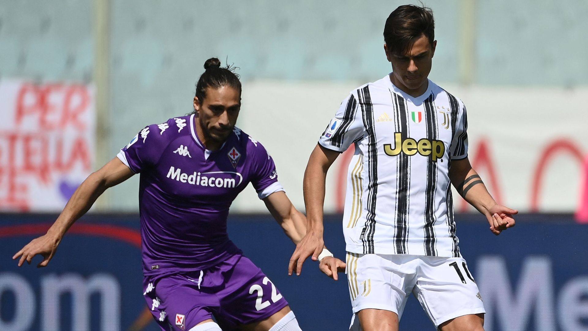 Dybala Caceres Fiorentina Juventus Serie A