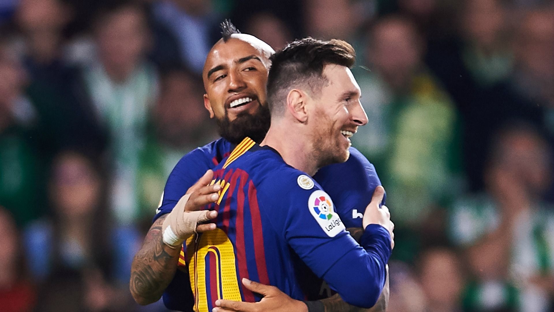 Arturo Vidal - Lionel Messi