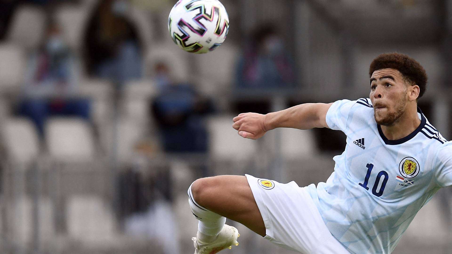 Che Adams Schottland