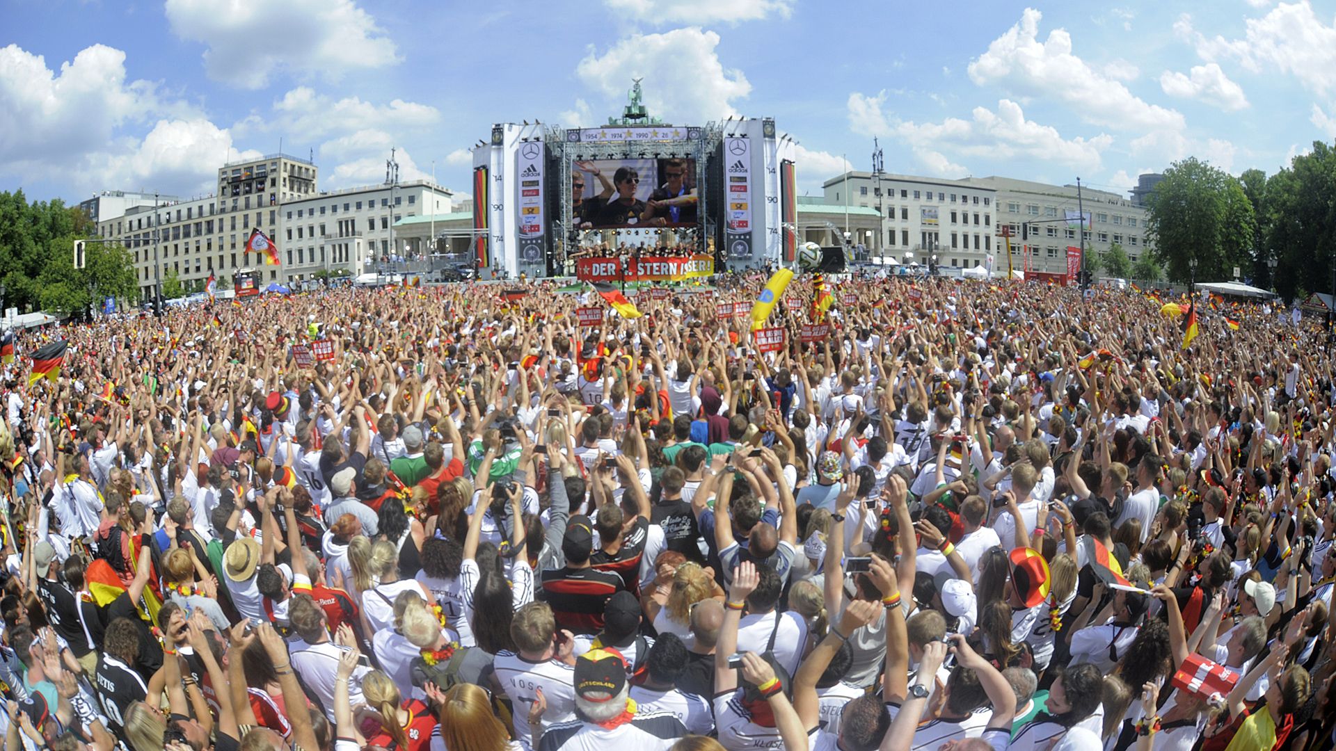 Public Viewing WM 07152014