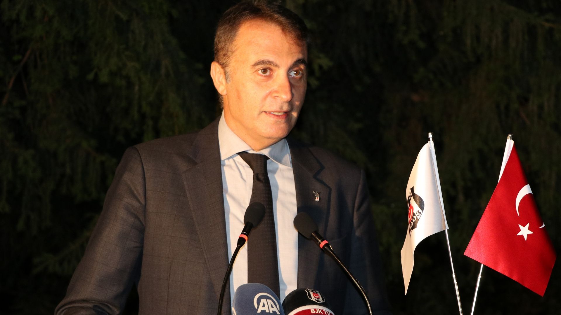 Fikret Orman