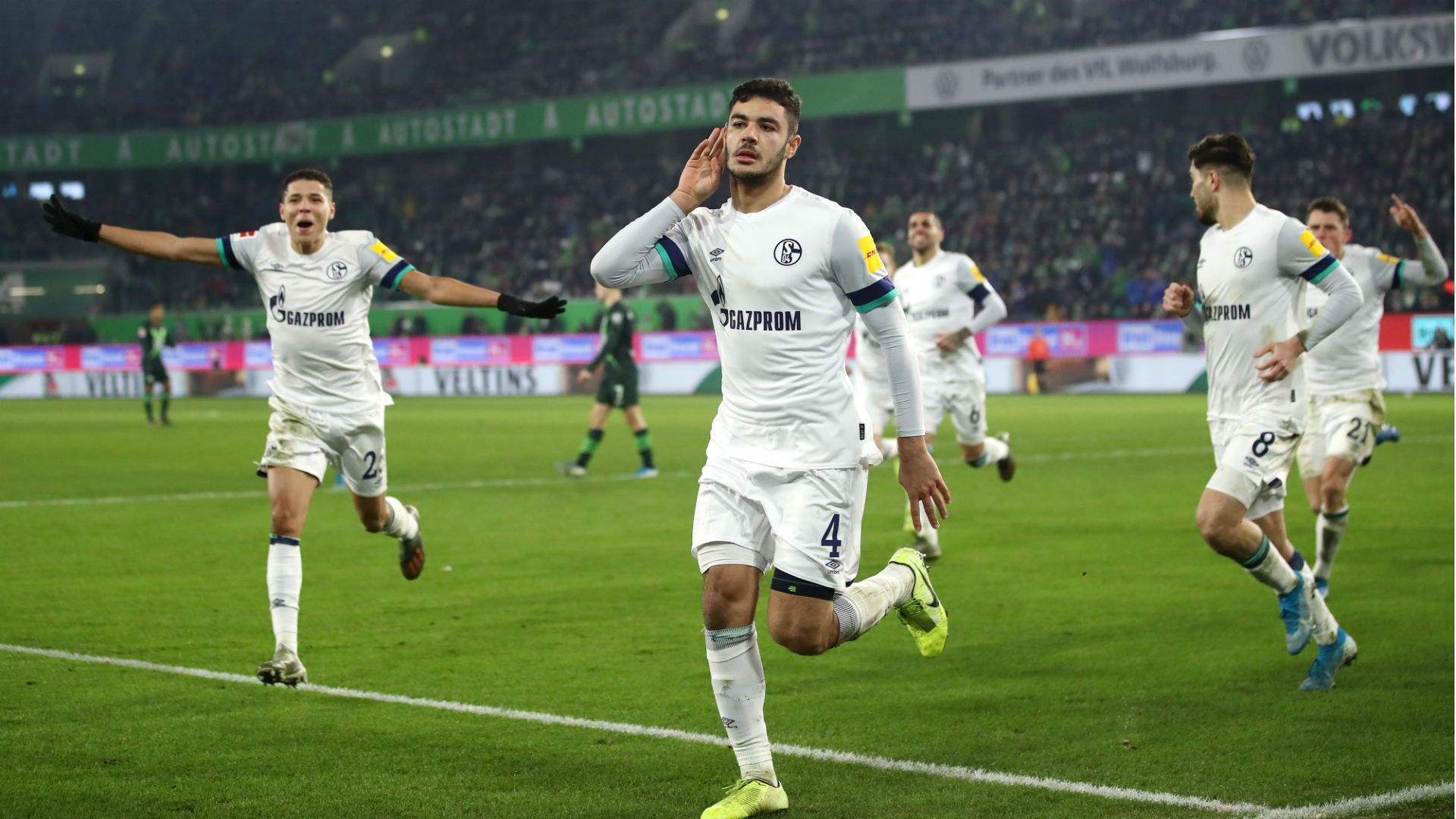 Ozan Kabak Wolfsburg v Schalke 12182019
