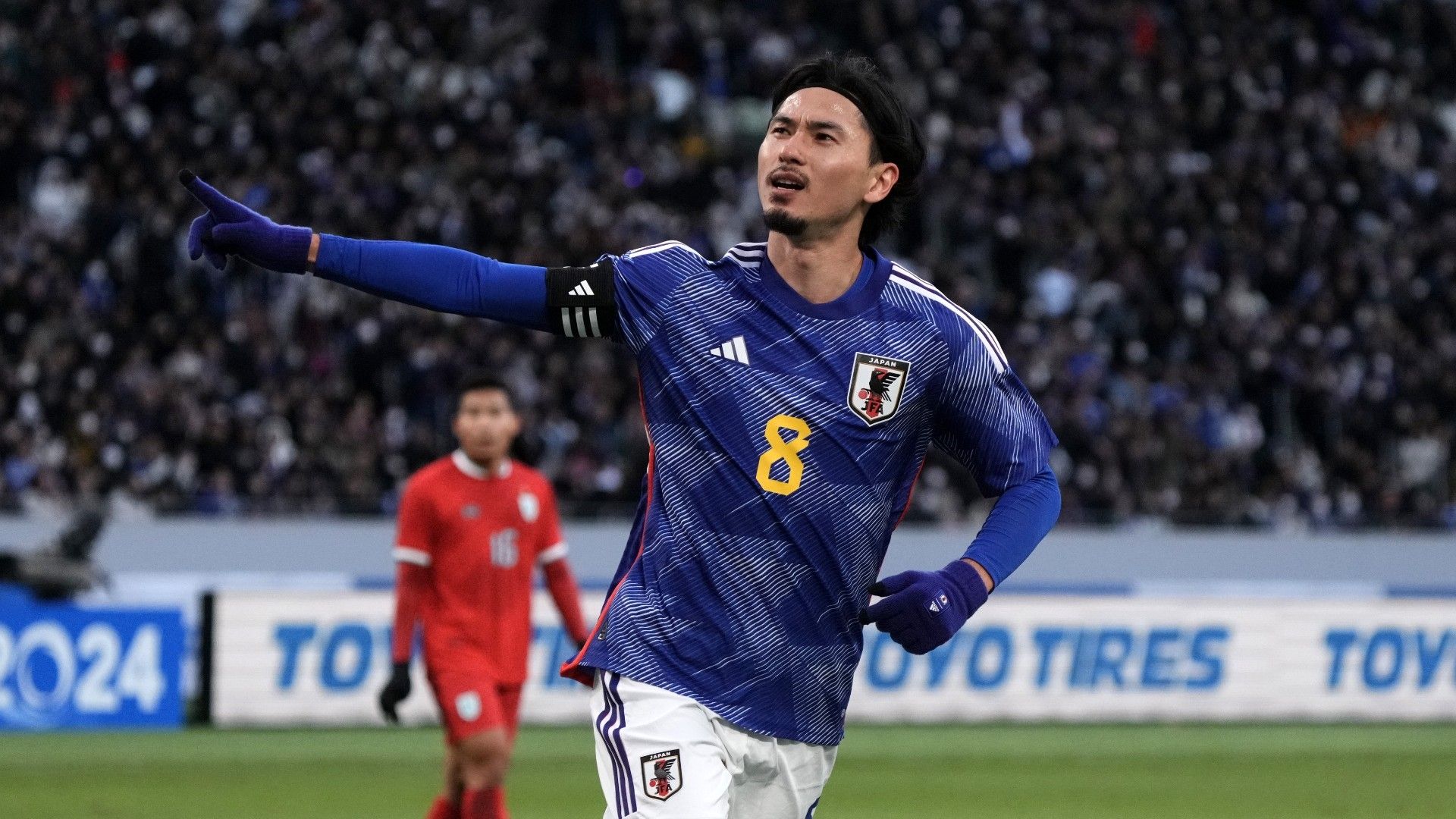 takumi minamino-japan